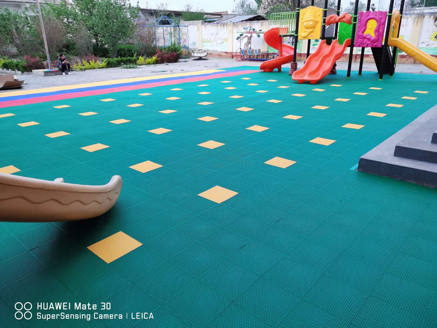 通州悬浮地板厂家为你讲述篮球场悬浮地板挑选攻略